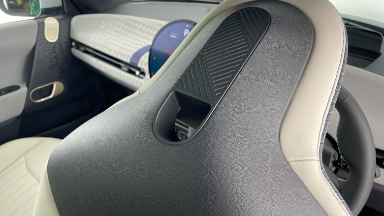 MINI Cooper 135kW E Exclusive [Level 2] 41kWh 3dr Auto Electric Hatchback